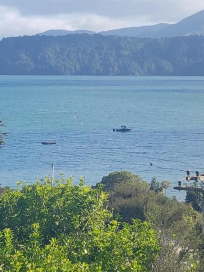 Holiday home Perfect Small Bay Peaceful Beach. Great Fishing Boating Oysters