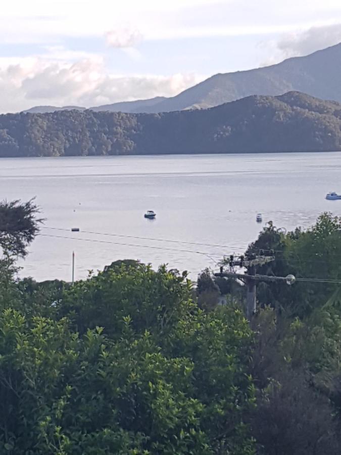 Perfect Small Bay Peaceful Beach. Great Fishing Boating Oysters *